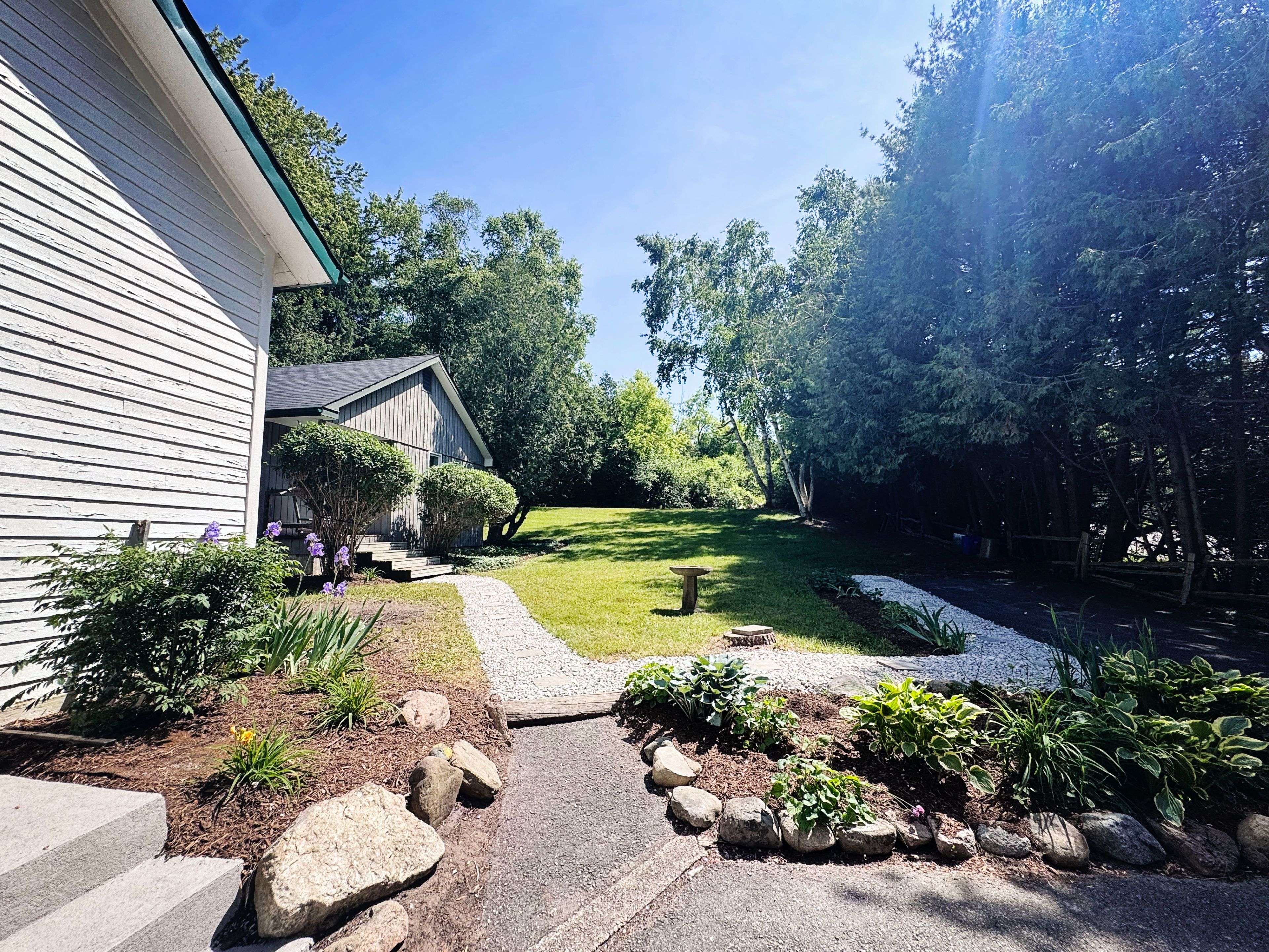 Alnwick/haldimand, ON K0K 1S0,714 Dudley RD