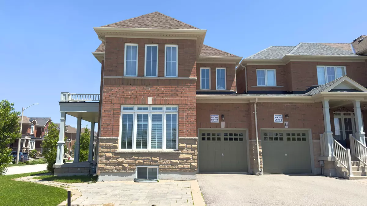 Richmond Hill, ON L4E 0V8,39 Pavlova CRES