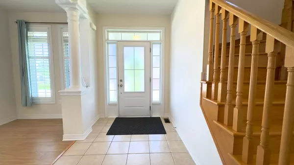 Richmond Hill, ON L4E 0V8,39 Pavlova CRES