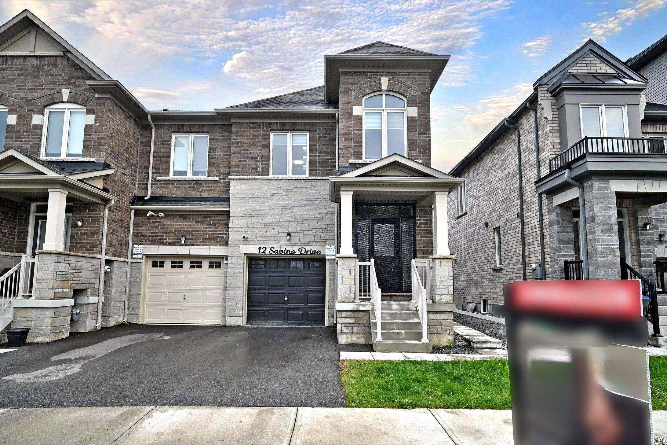 12 Savino DR W, Brampton, ON L6Z 0J5