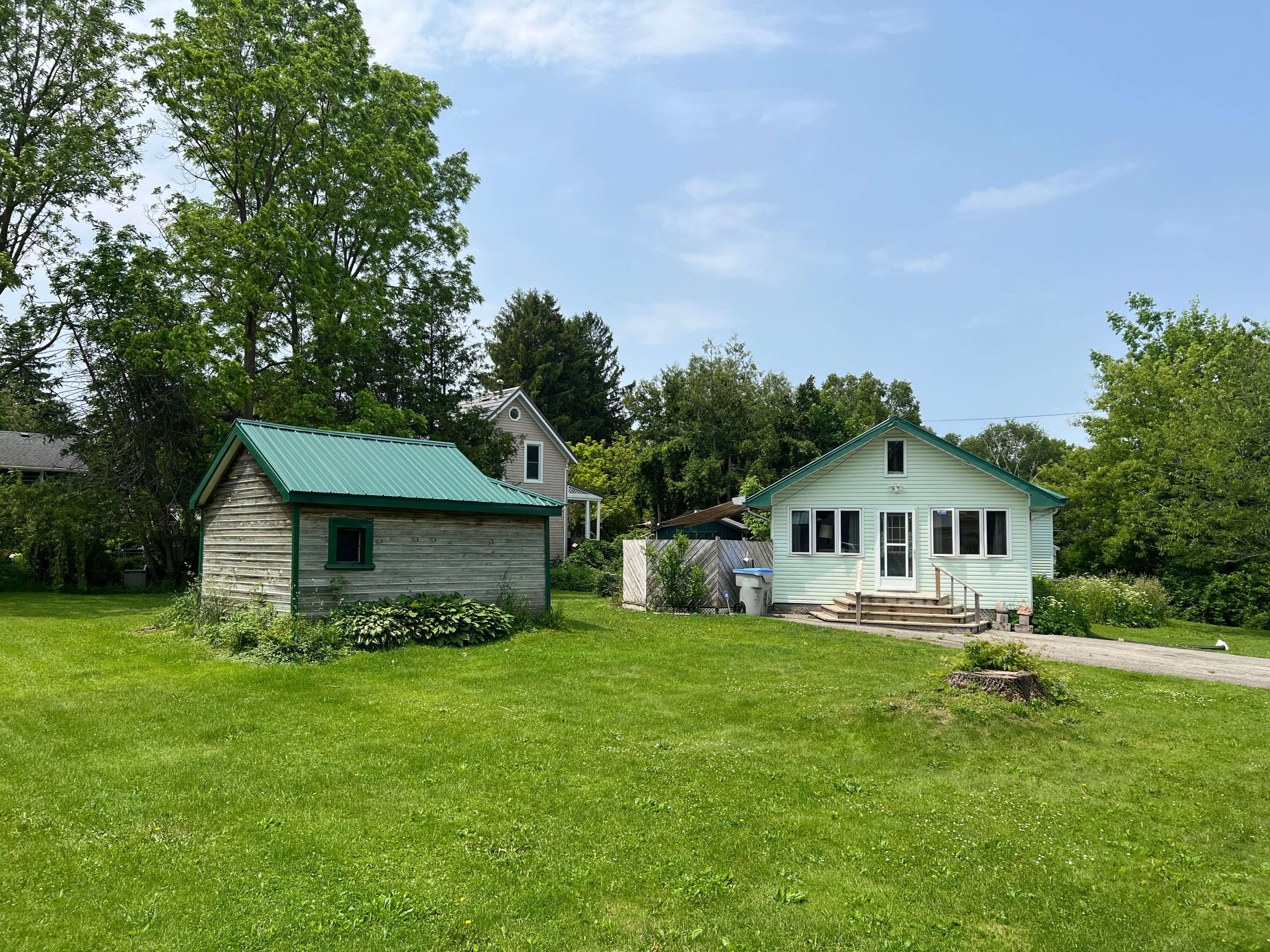 Central Huron, ON N0M 1L0,83 North ST S
