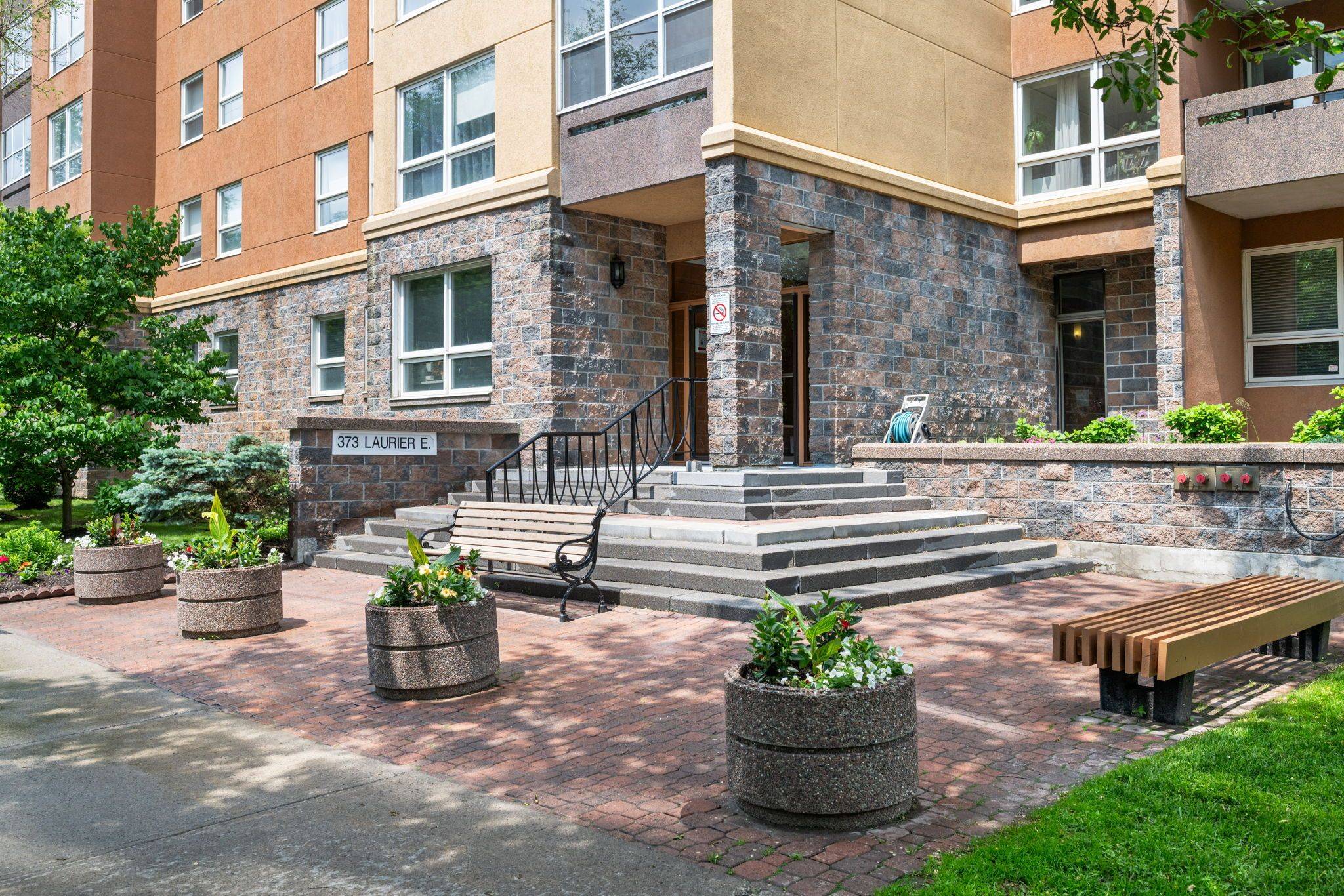 Lower Town - Sandy Hill, ON K1N 8X6,373 Laurier AVE E #201