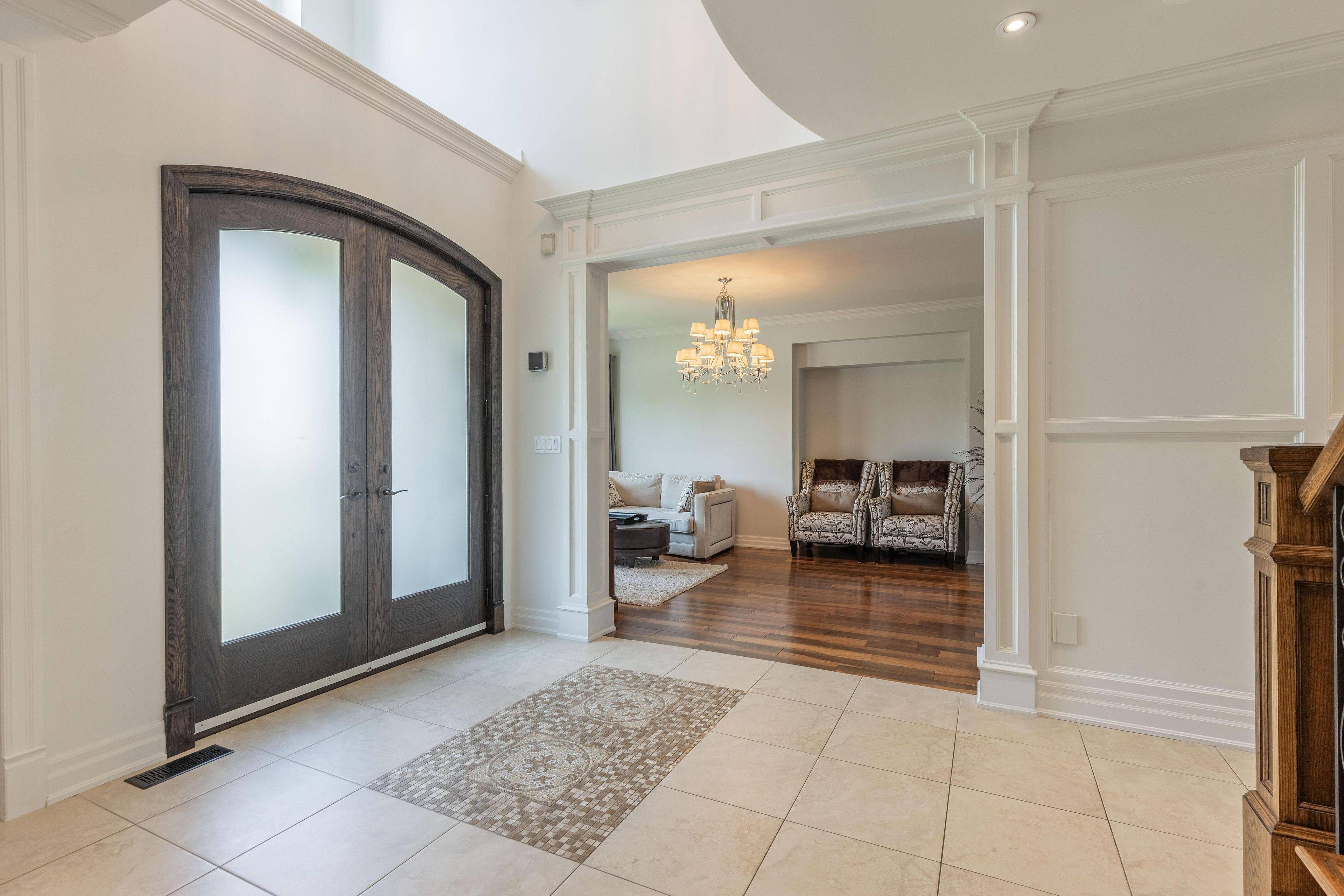 Niagara Falls, ON L2H 3P1,8829 Joseph CT