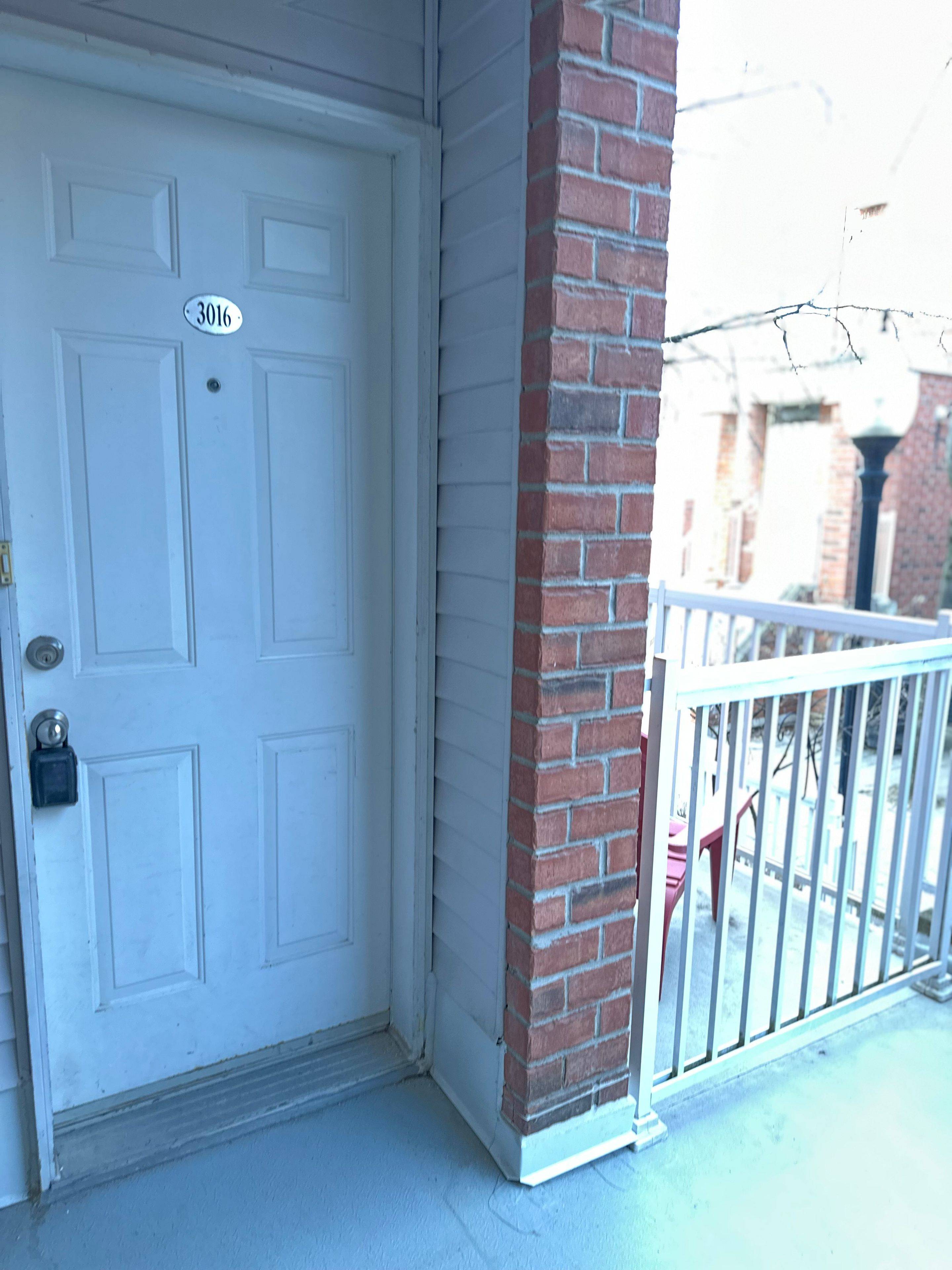 Toronto C01, ON M6J 3W7,12 Sudbury ST #3016