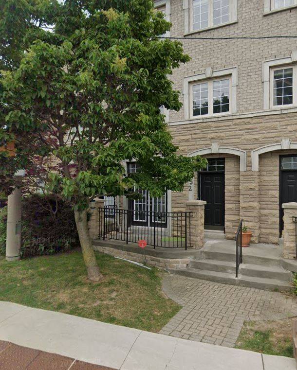Toronto C11, ON M4G 4H3,952 Millwood RD