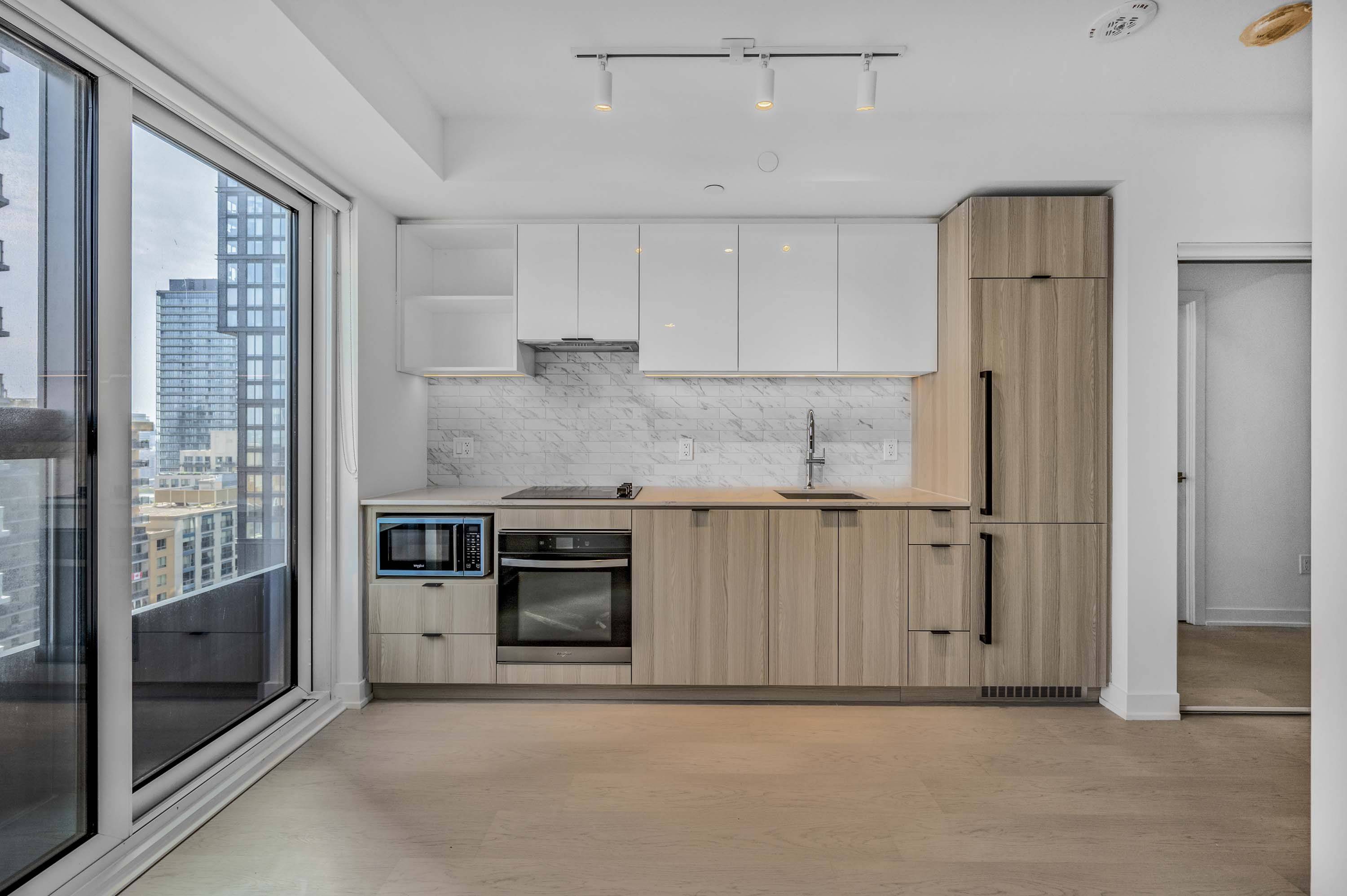 252 Church ST #1607, Toronto C08, ON M5B 0E6