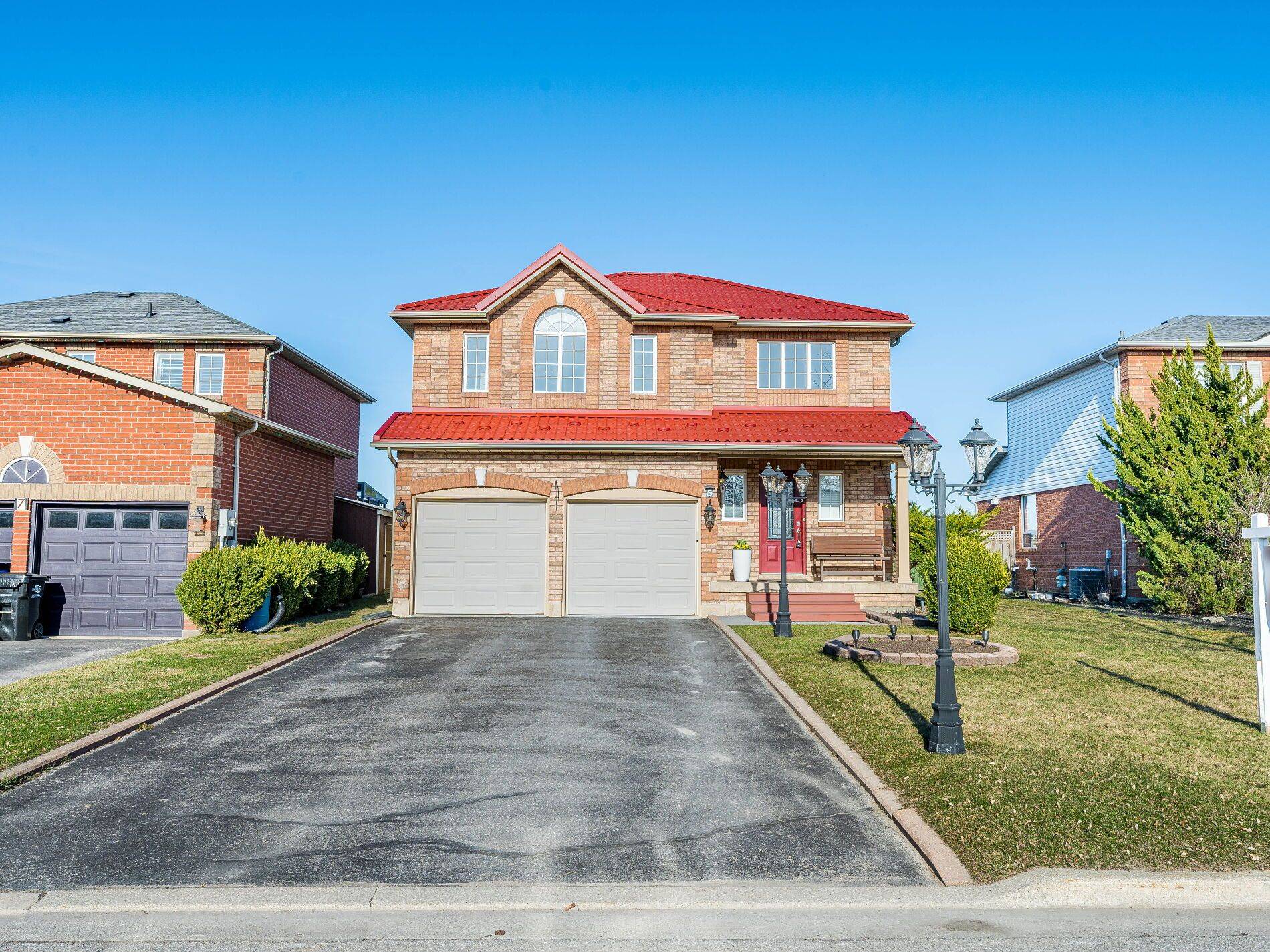 New Tecumseth, ON L0G 1A0,5 Reynolds AVE
