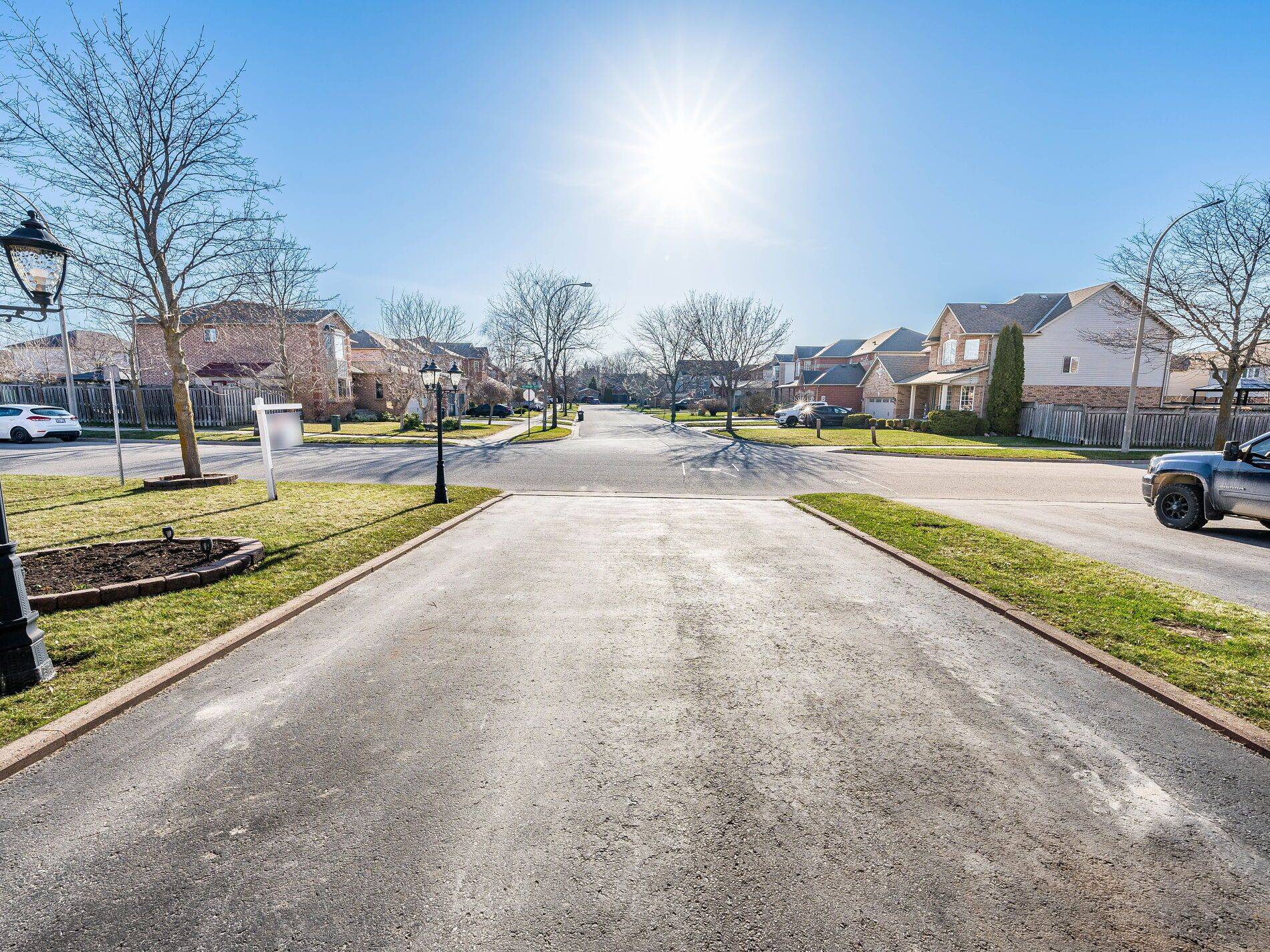 New Tecumseth, ON L0G 1A0,5 Reynolds AVE
