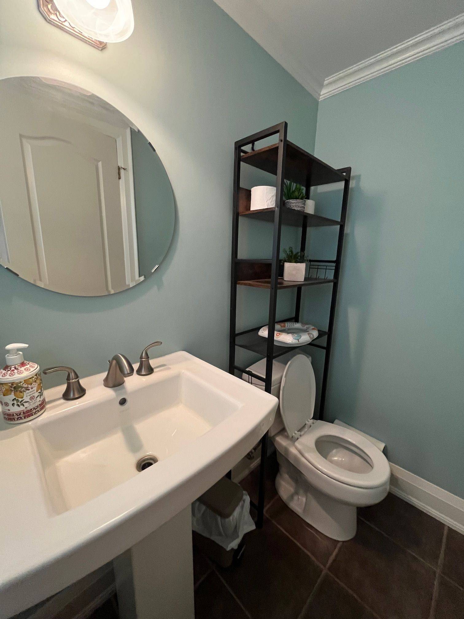 Newmarket, ON L3X 2Z4,135 Hartford CRES