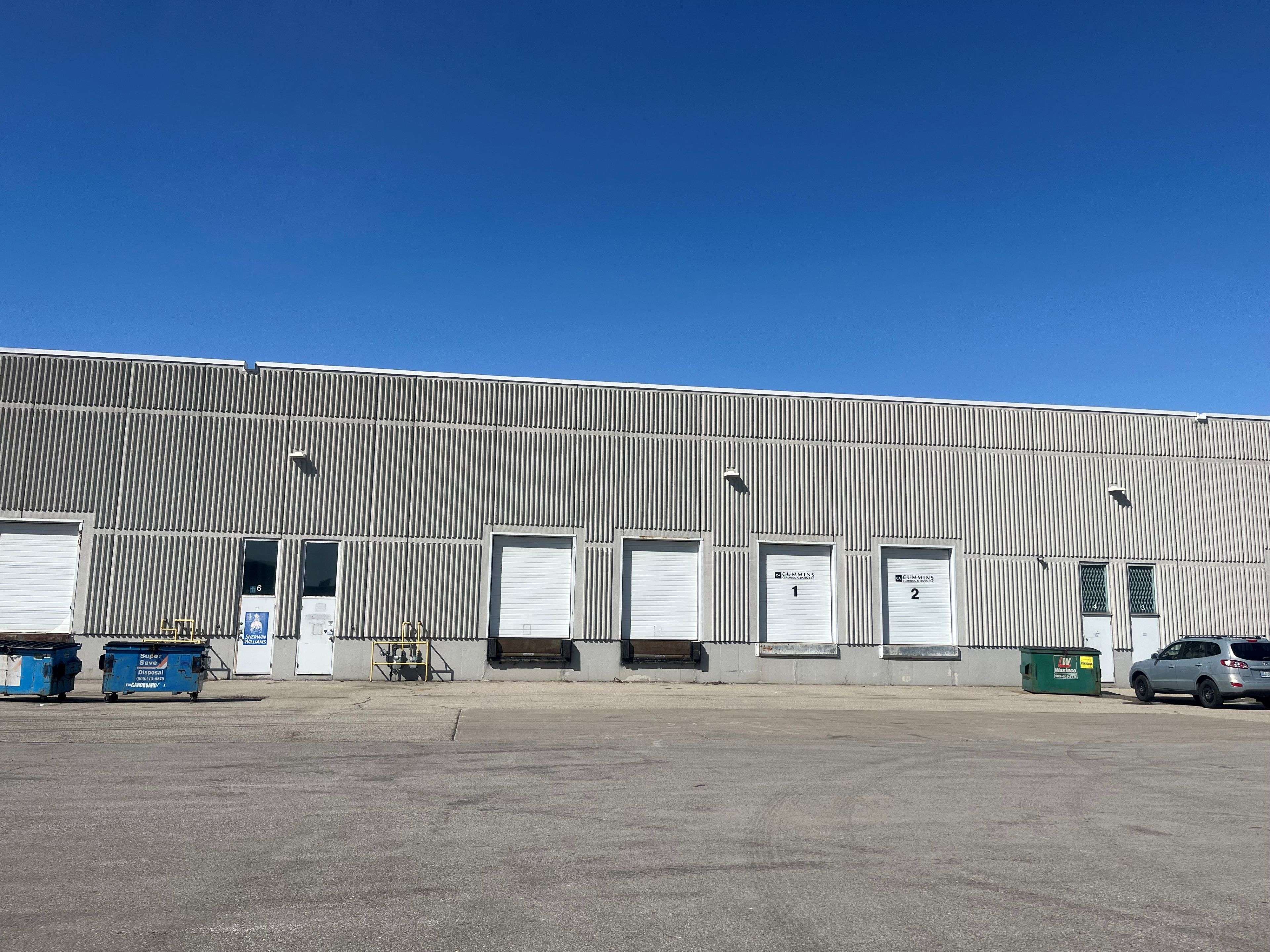 Mississauga, ON L5L 5Z9,3350 Ridgeway DR #5