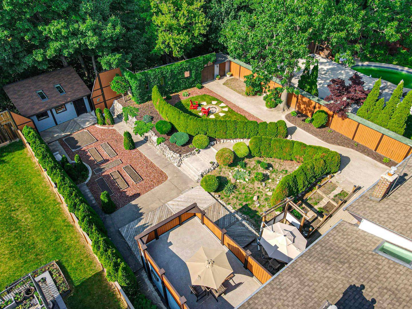 Mississauga, ON L5E 2S7,1746 Lincolnshire BLVD