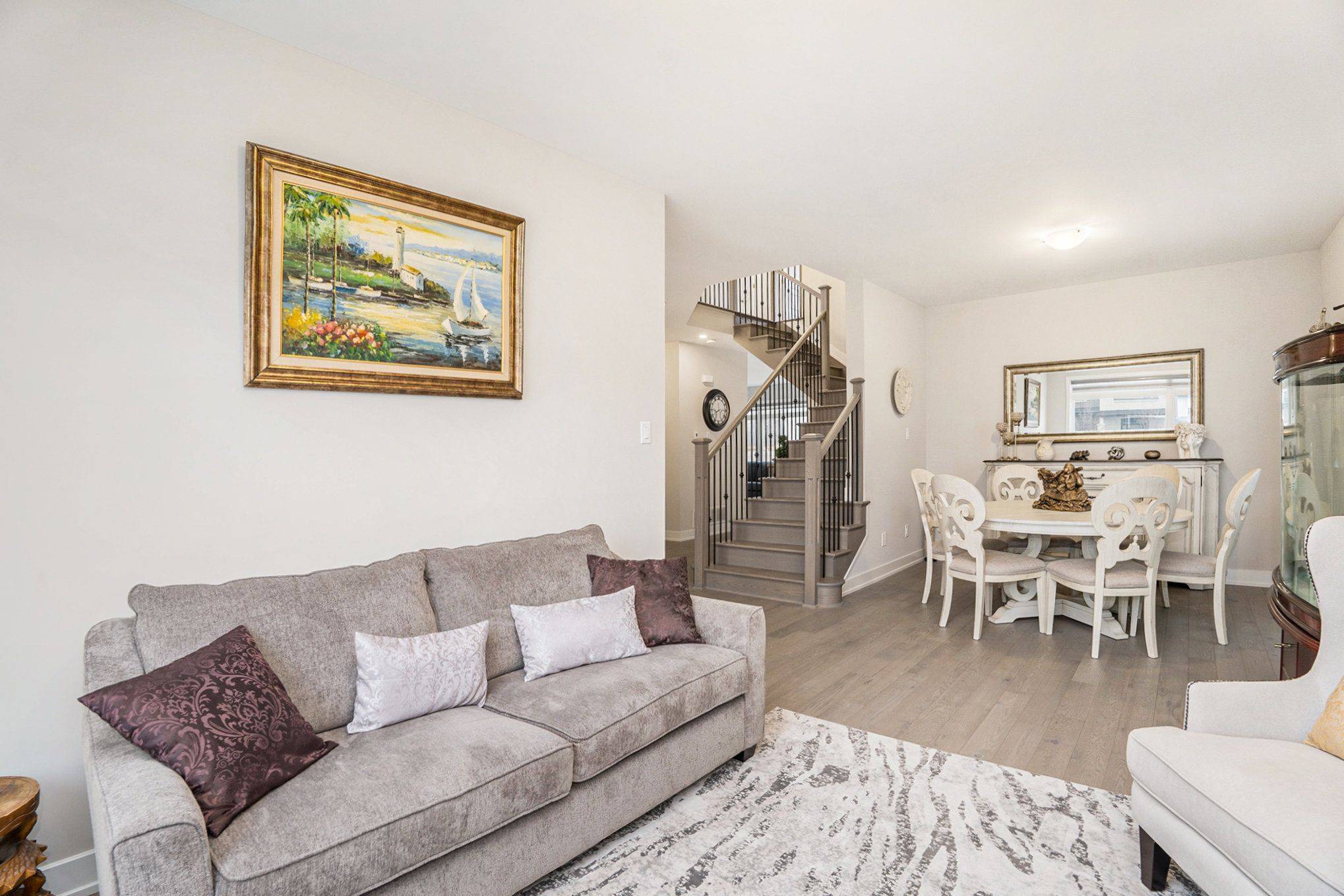 Stittsville - Munster - Richmond, ON K2S 2N6,203 Osterley WAY
