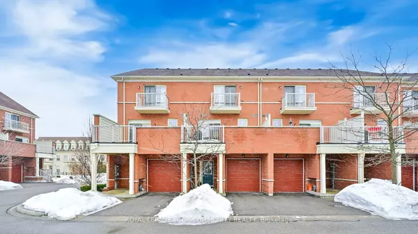 52 Donald Butteress BLVD W, Markham, ON L6C 0K5