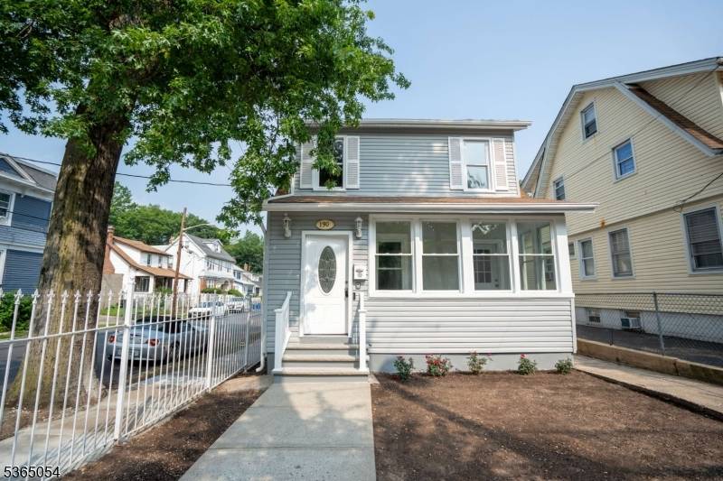 190 Alexander St, Newark City, NJ 07106