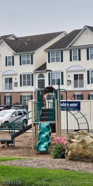 Lopatcong Twp., NJ 08865,228 Windmill Ct