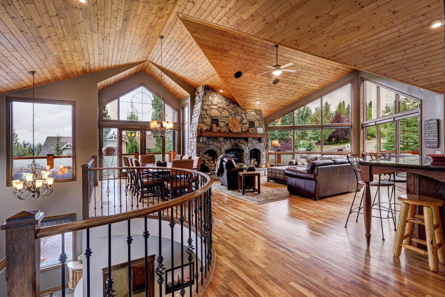Canmore, AB T1W 3G7,220 Miskow Close
