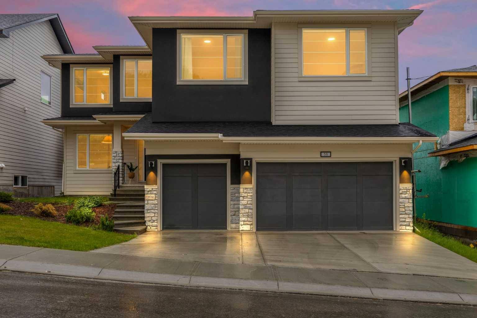 58 Crestridge LNDG Southwest, Calgary, AB T3B 6K5