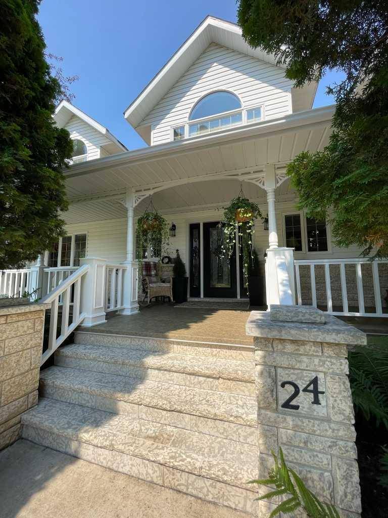 Brooks, AB T1R 0A9,24 Evergreen Park Close W