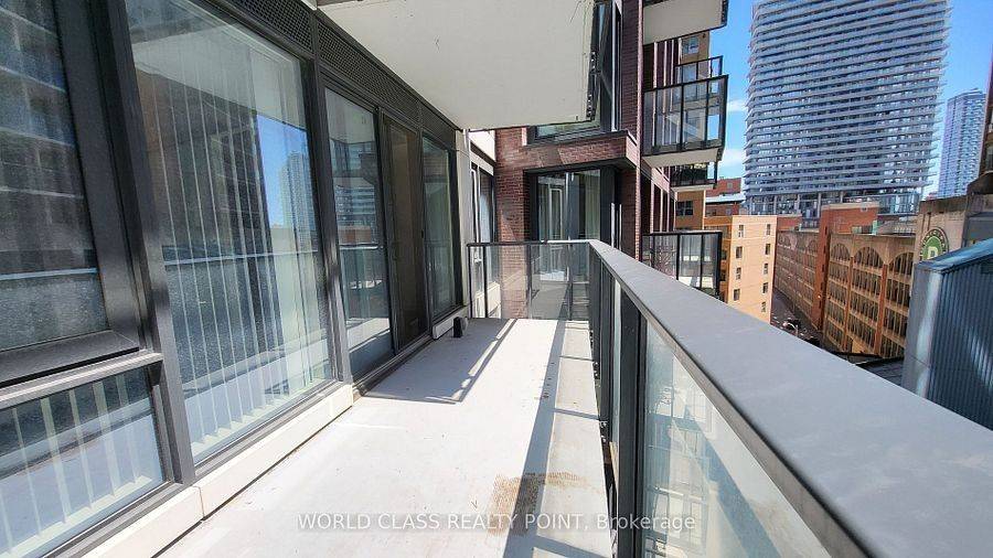 Toronto C08, ON M5E 0E1,2A Church ST #504