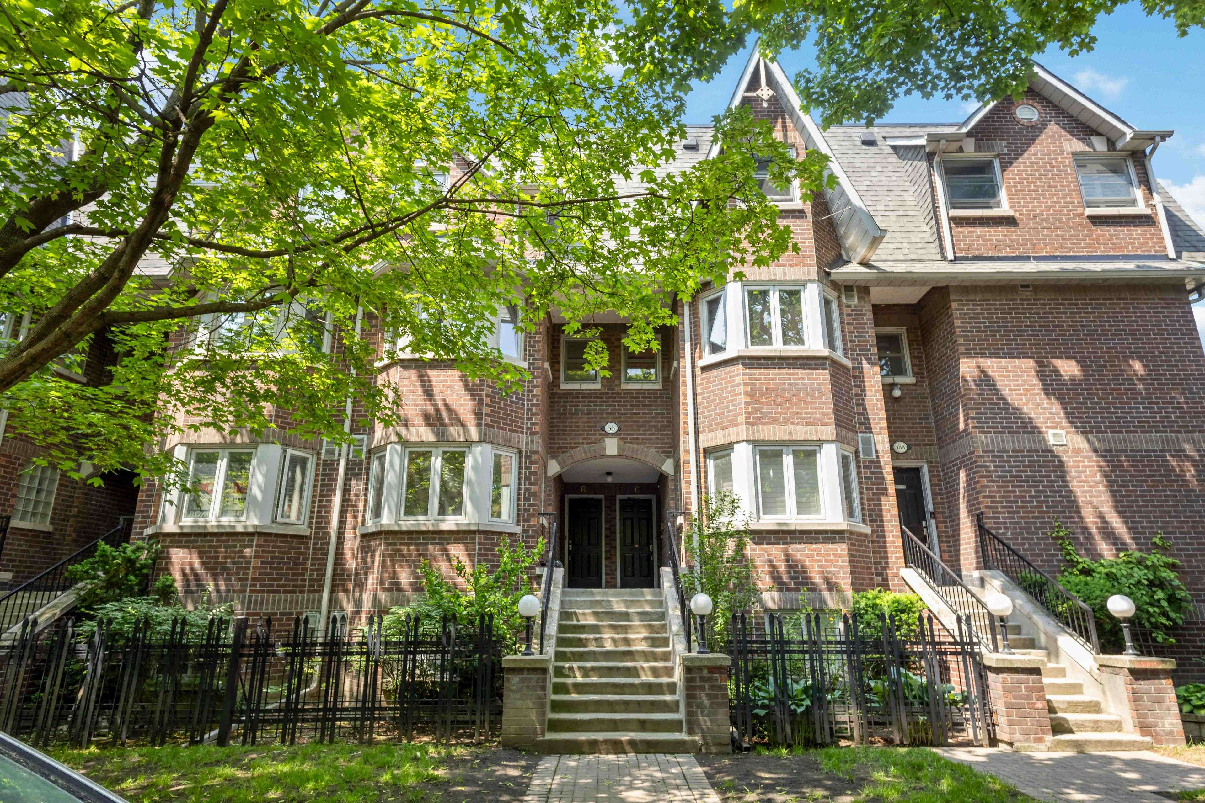 36B Massey ST, Toronto C01, ON M6J 3T7