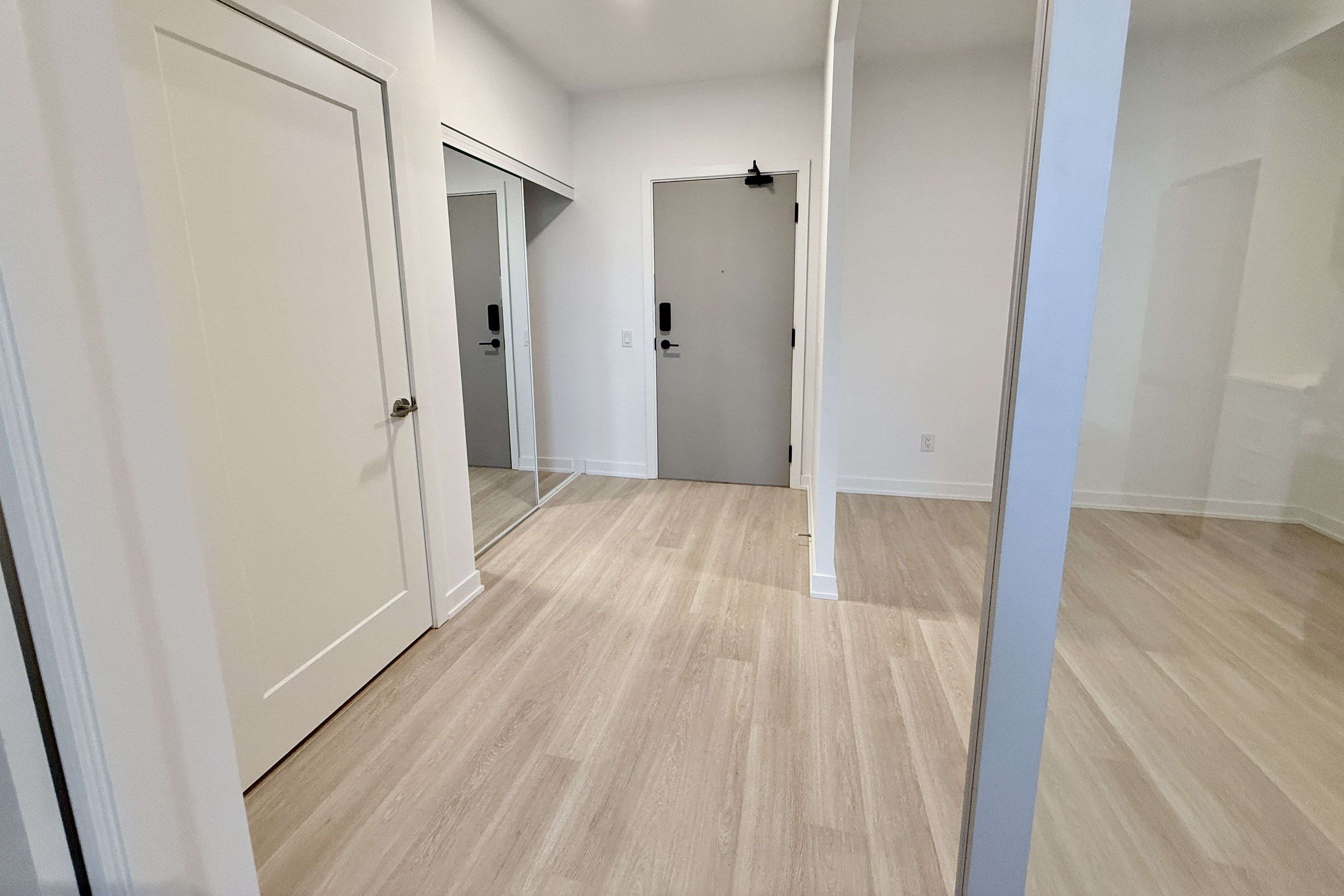 Mississauga, ON L4Z 0C9,5105 Hurontario ST #416A