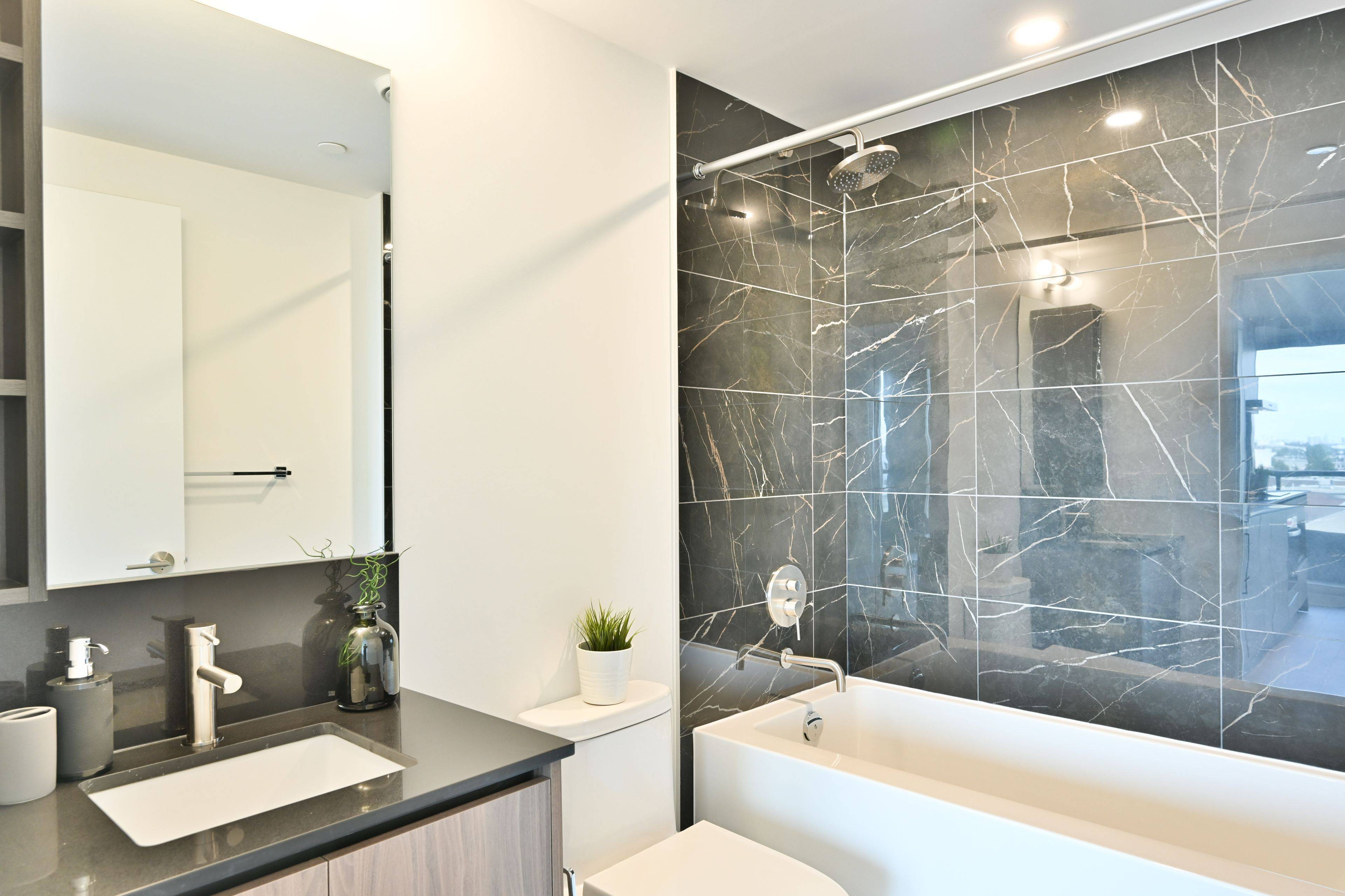 Toronto W05, ON M3J 0H1,1100 Sheppard AVE W #628