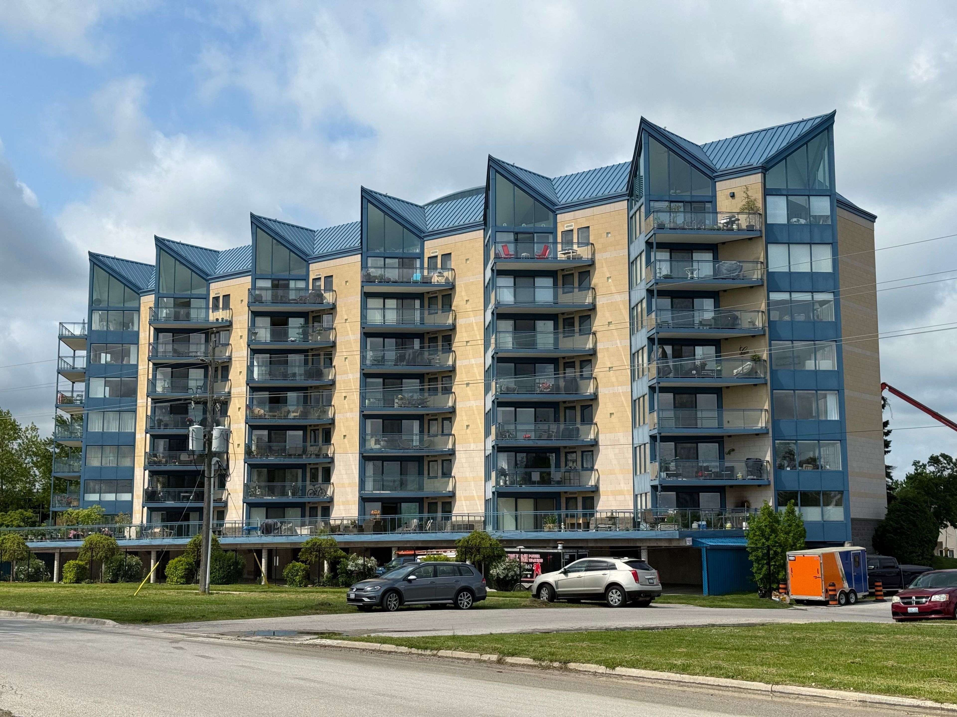 1455 2nd AVE W #805, Owen Sound, ON N4K 6V3