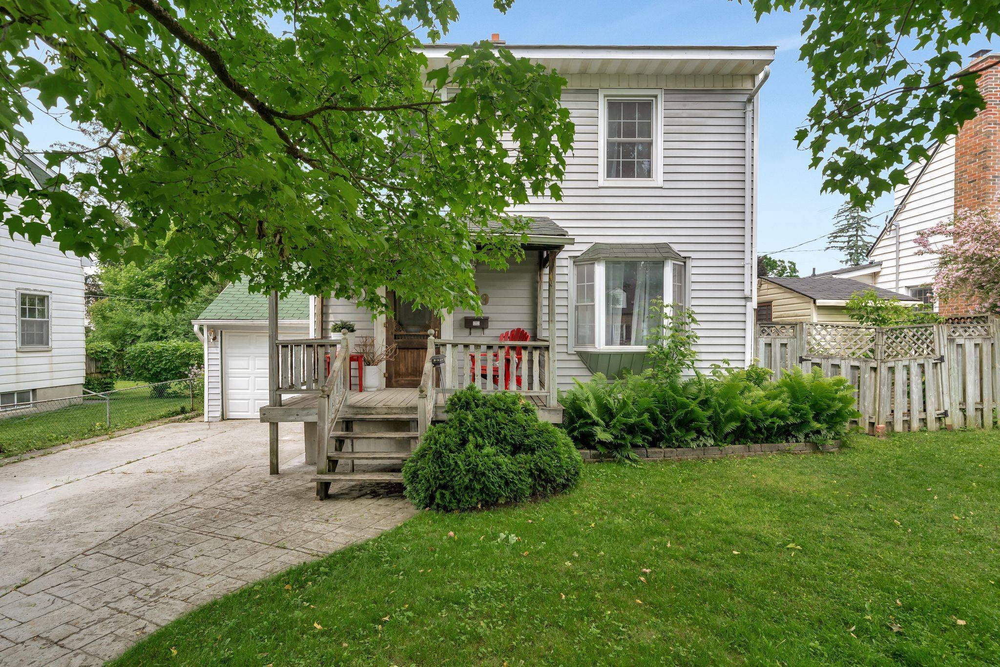 Peterborough North, ON K9H 4Y1,769 Chesterfield AVE