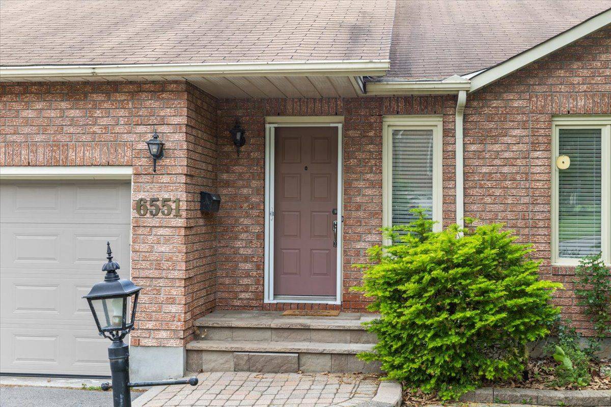 Orleans - Convent Glen And Area, ON K1C 4M7,6551 Richer DR