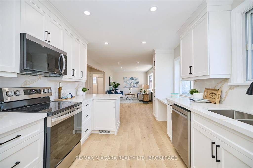 Niagara Falls, ON L2G 4T9,5508 Hillsdale AVE