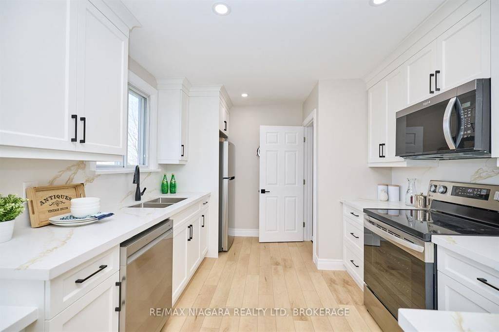 Niagara Falls, ON L2G 4T9,5508 Hillsdale AVE