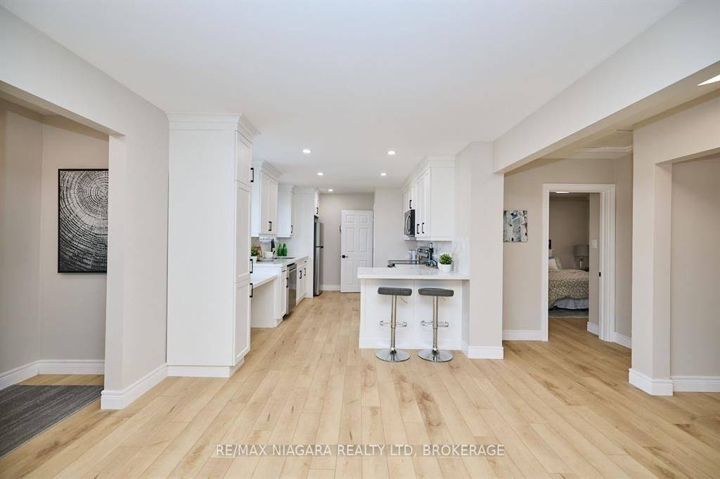 Niagara Falls, ON L2G 4T9,5508 Hillsdale AVE
