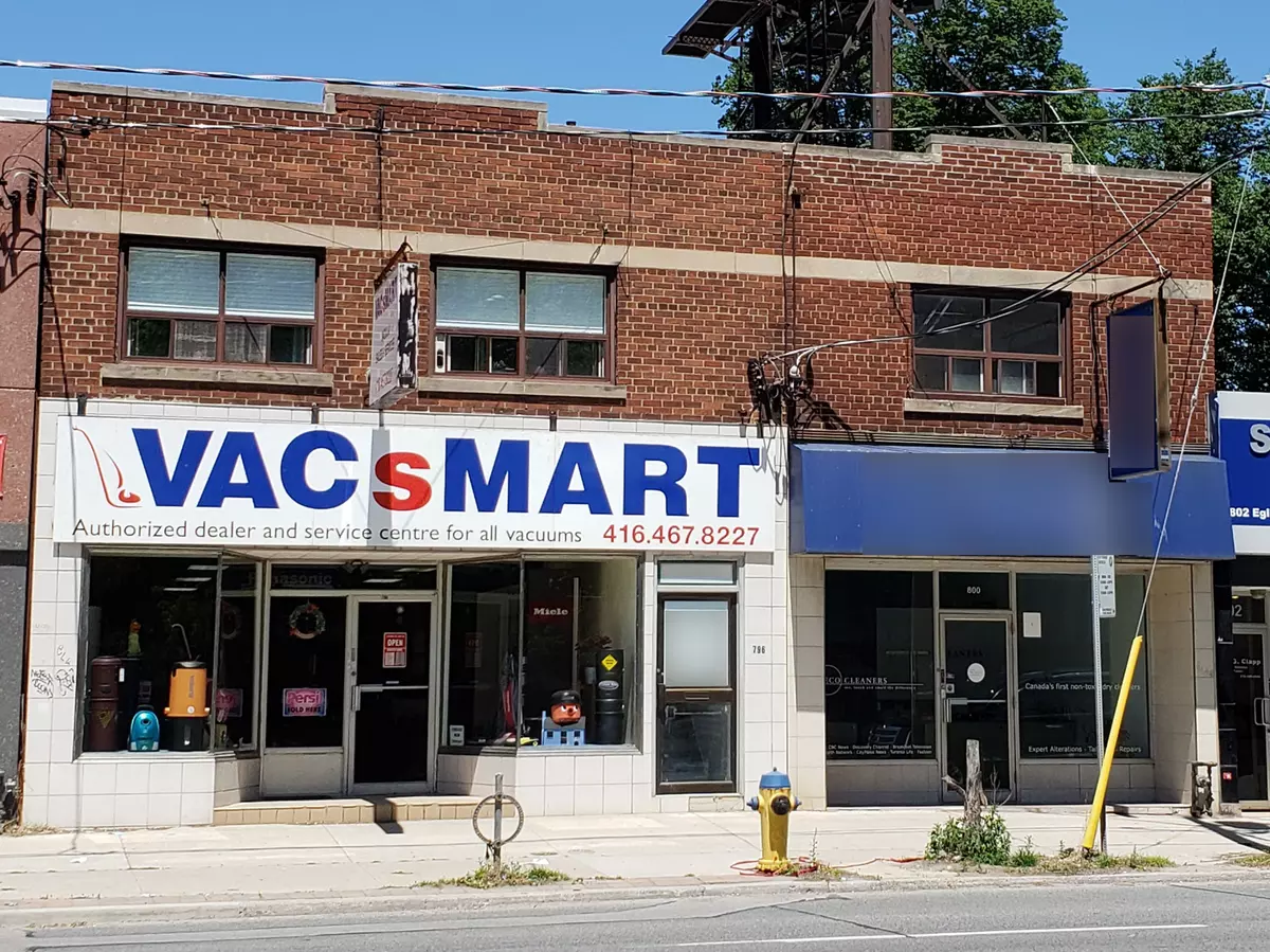Toronto C11, ON M4G 2L1,796-800 Eglinton AVE E