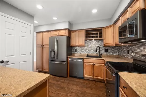 Readington Twp., NJ 08887,320 Sparrow Ct