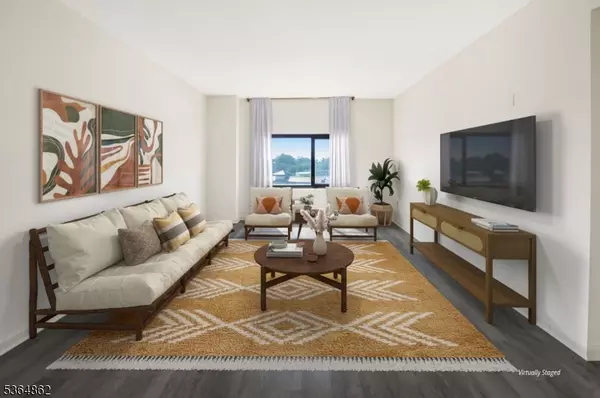 1 Carriage City Plz #616, Rahway City, NJ 07065