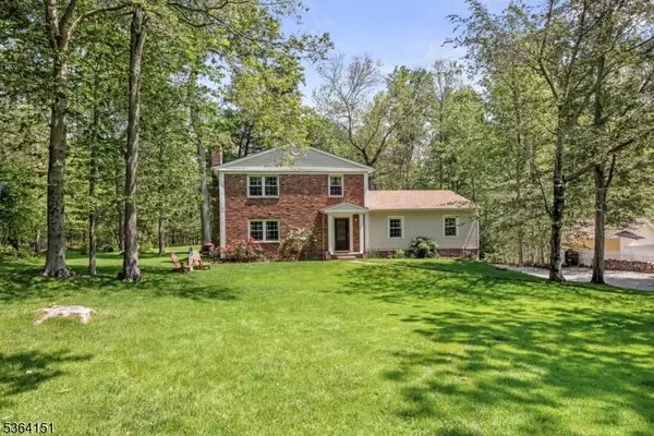 37 Dogwood Drive, Chester Twp., NJ 07930