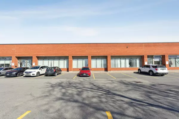Vaughan, ON L4K 2Z7,20 Staffern DR #5-6