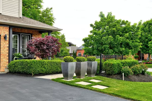 Collingwood, ON L9Y 5N3,10 Georgian Meadows DR