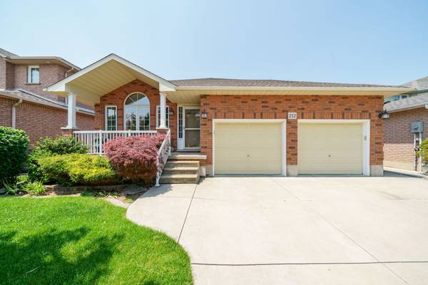 Hamilton, ON L0R 1W0,212 Alderlea AVE
