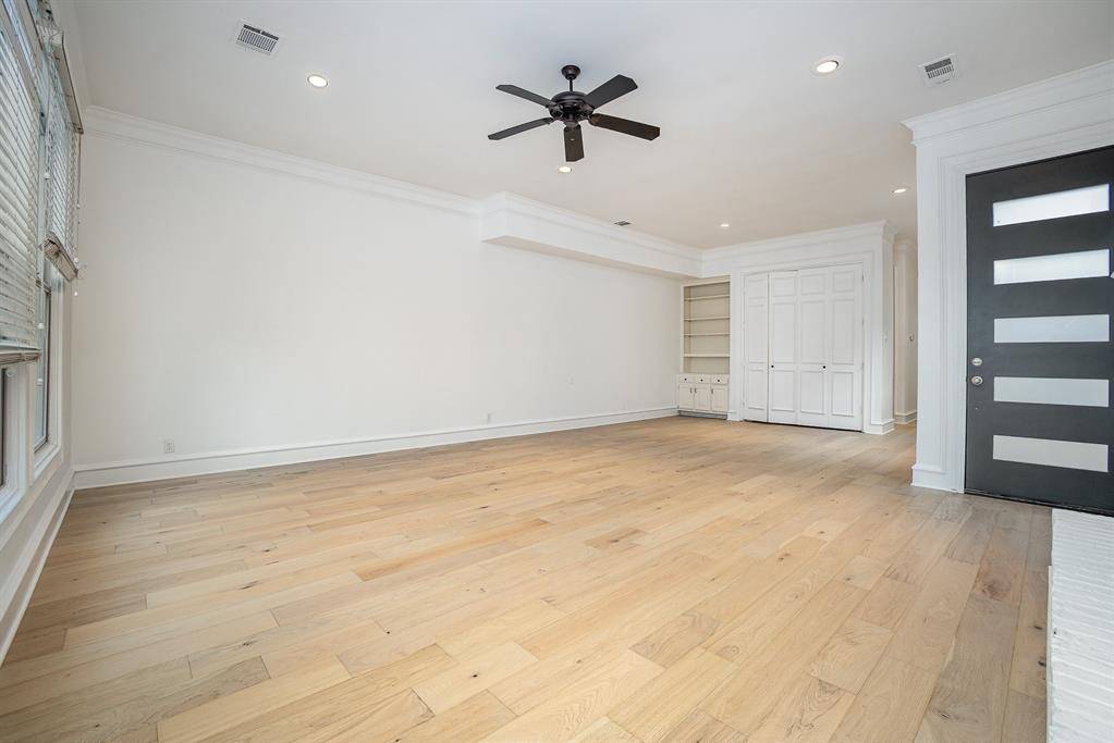 University Park, TX 75225,3422 Lovers Lane #A