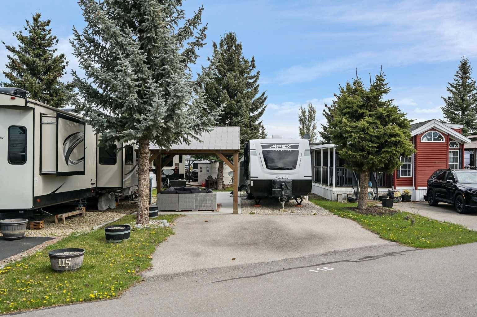 Rural Foothills County, AB T0L 0A0,370165 79 ST East #115