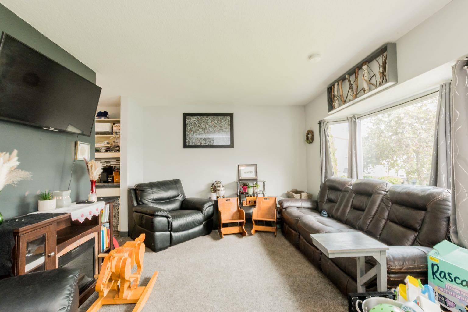 Grande Prairie, AB T8X 1G4,8914 103 AVE