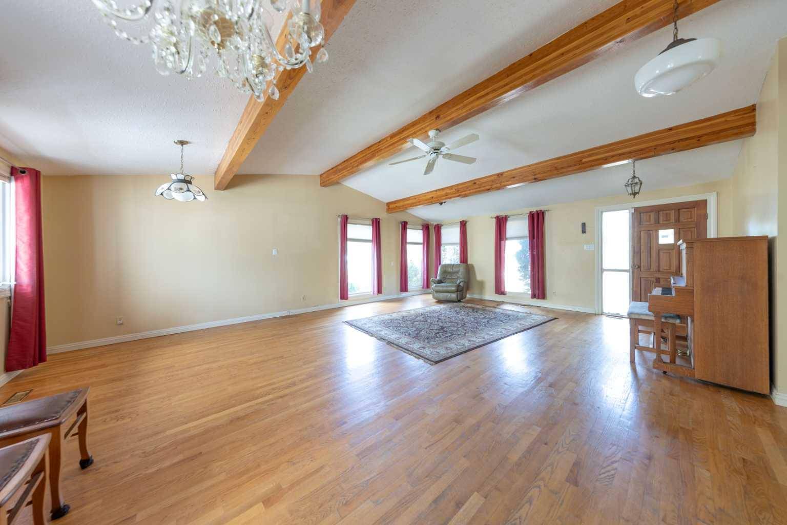 St. Walburg, SK S0M2T0,206 1 ST