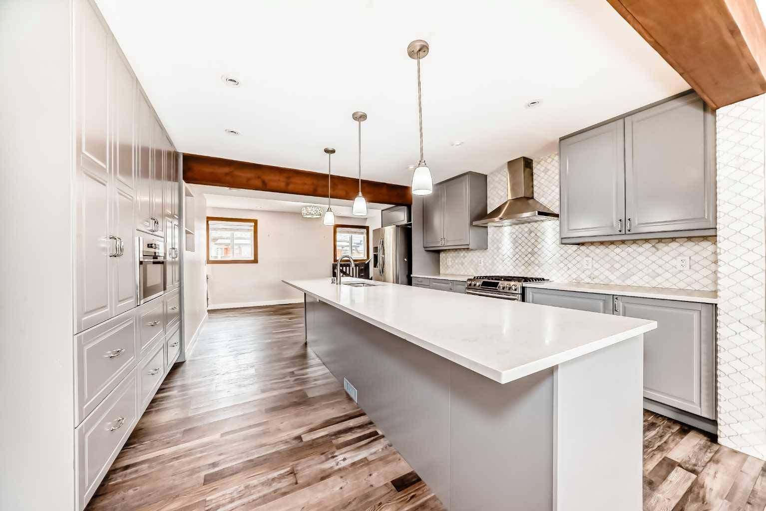 Calgary, AB T3B 1Y4,8108 46 AVE Northwest