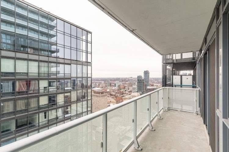 Toronto C01, ON M4Y 0E9,7 Grenville ST #5401