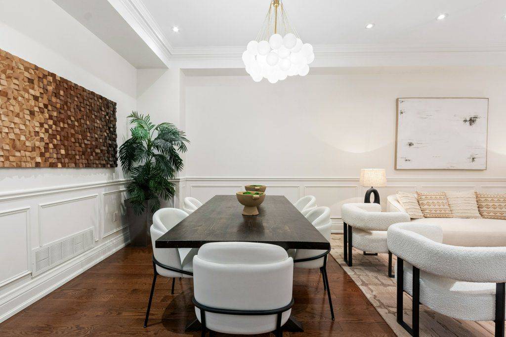 Toronto C04, ON M4R 1T3,78 Chudleigh AVE