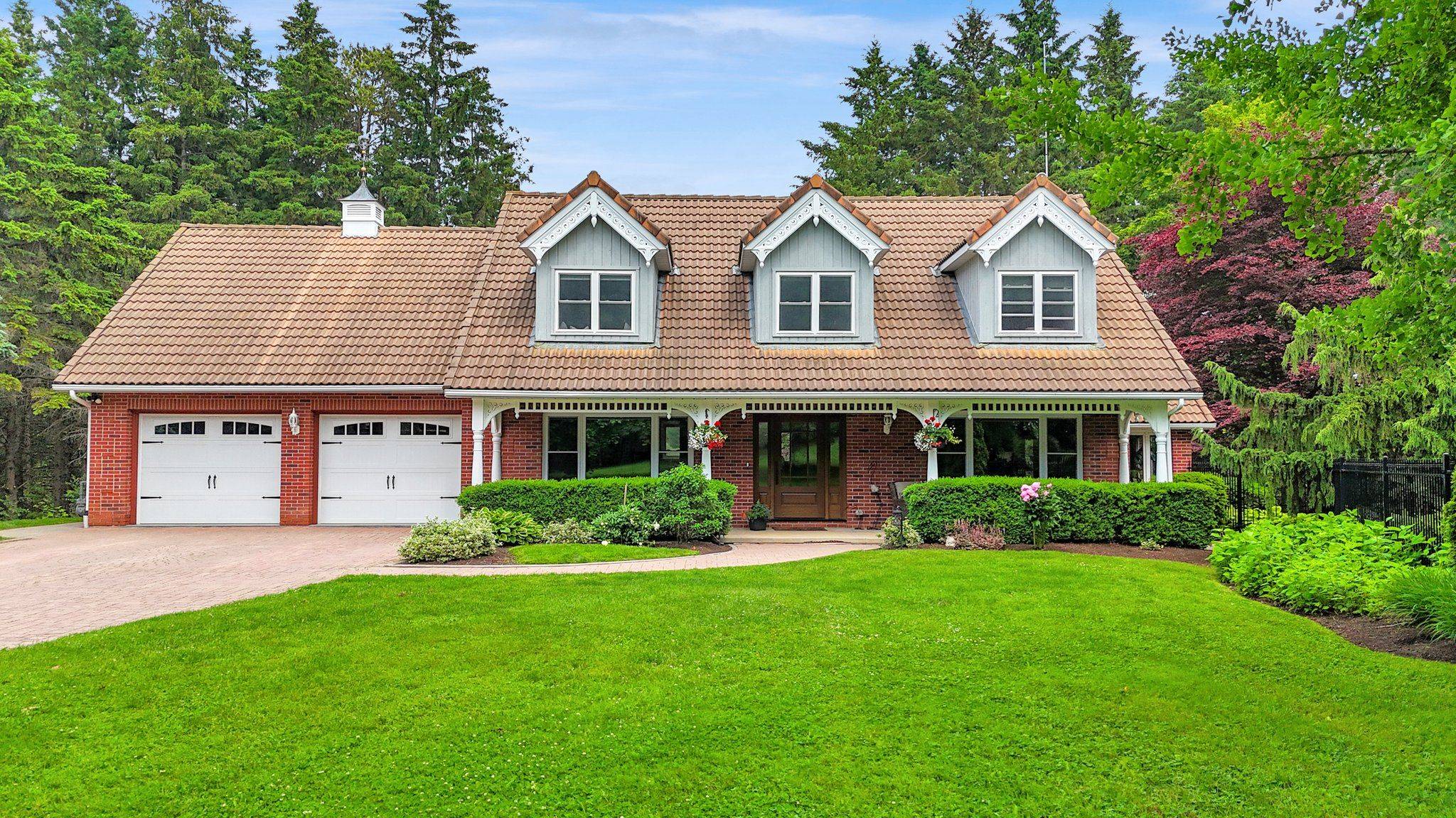 Whitby, ON L1P 1Y4,4585 Coronation RD