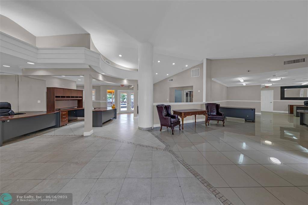1800 NE 26th St, Wilton Manors, FL 33305