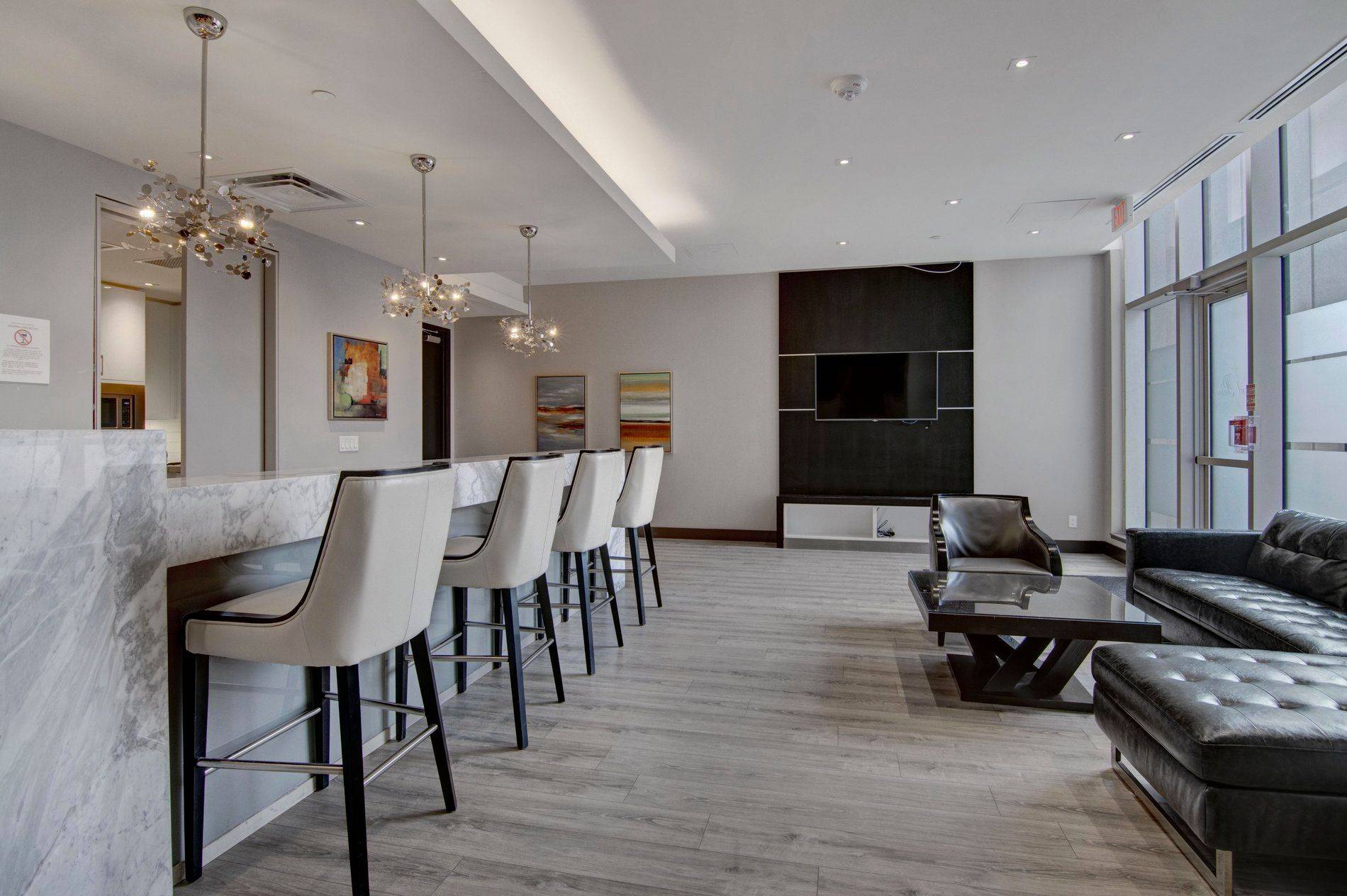 Richmond Hill, ON L4C 1V6,9608 Yonge ST #315A