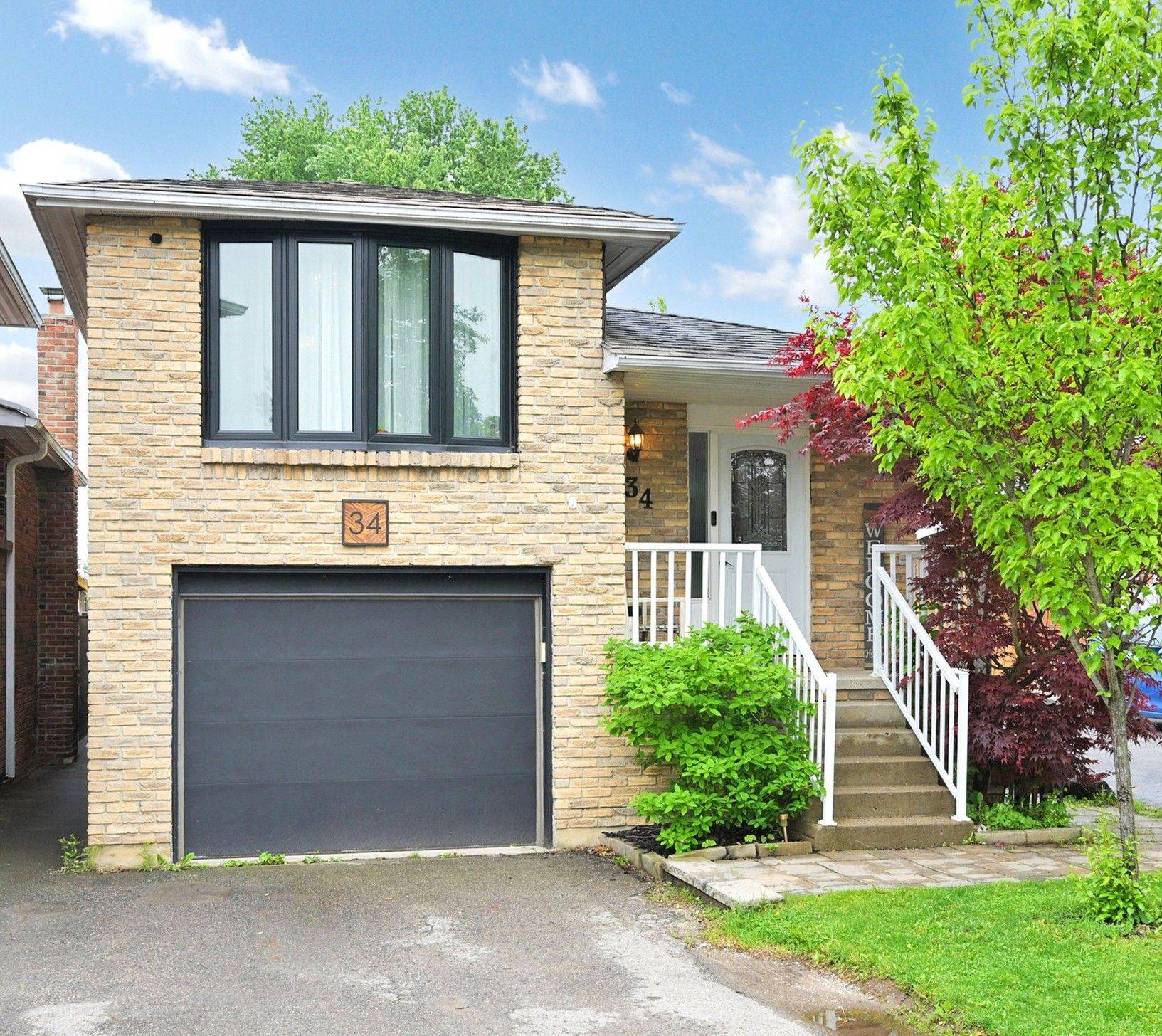 34 Martin ST, Bradford West Gwillimbury, ON L3Z 1Z5